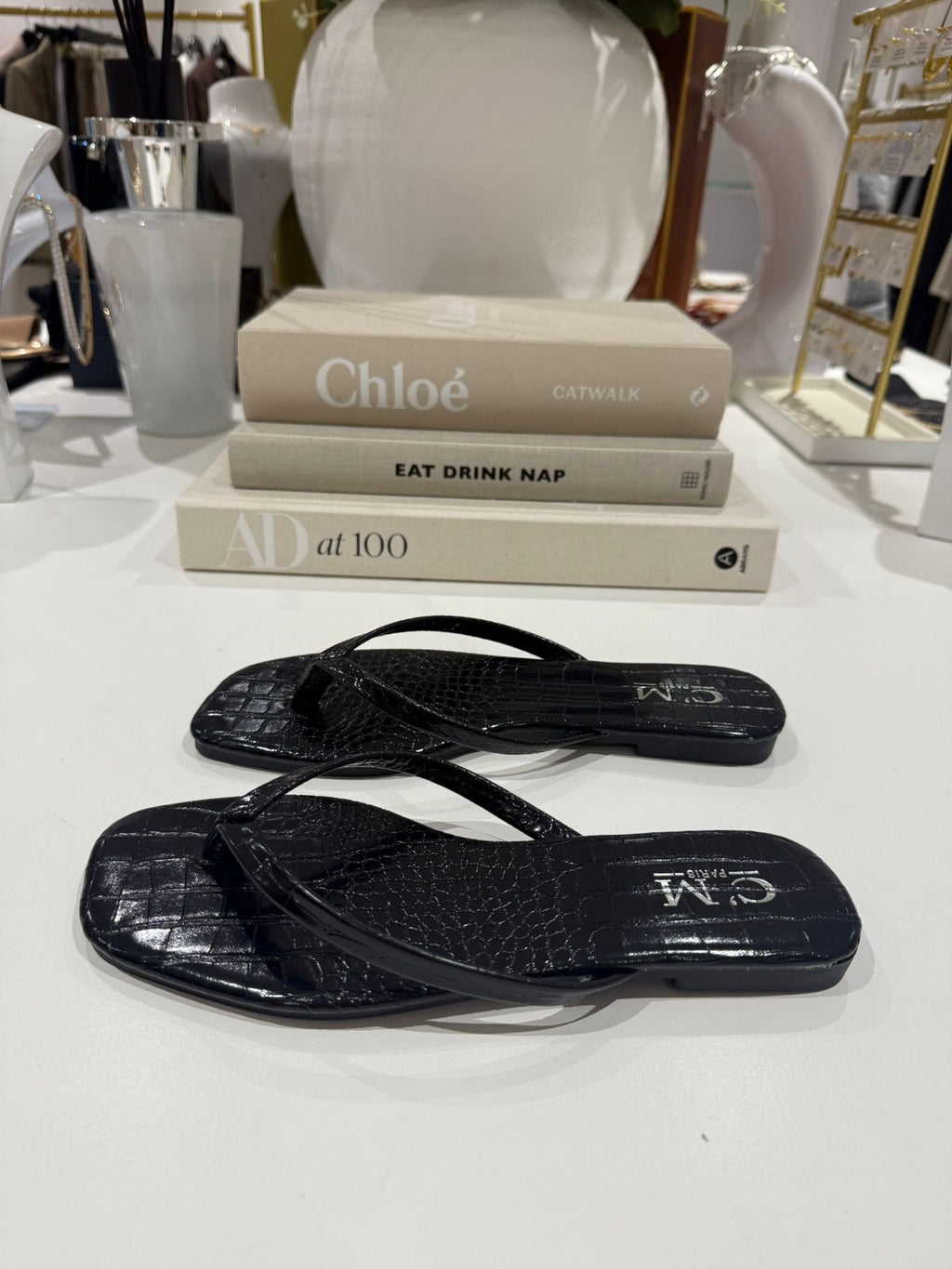 Toe Thong Flat Sandals (2 Colours)