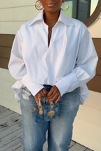 Women Collar Solid Color Shirt or Washed Scratch Jeans