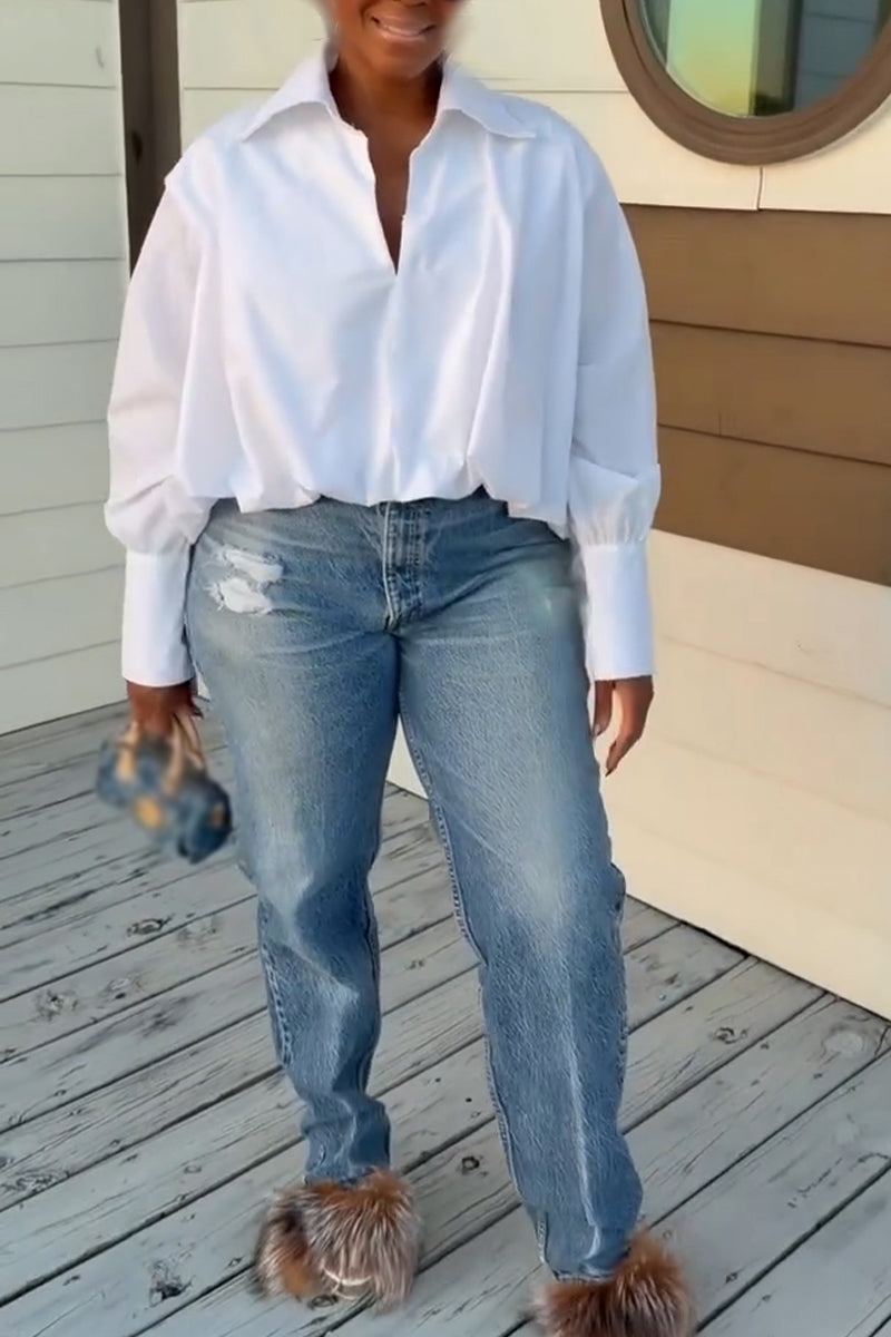 Women Collar Solid Color Shirt or Washed Scratch Jeans