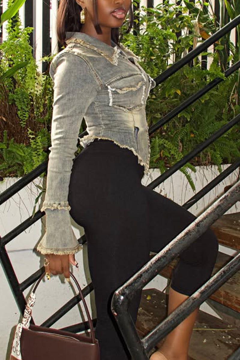 Women Casual Washed Denim Top with A Lapel and A Fitted Waist