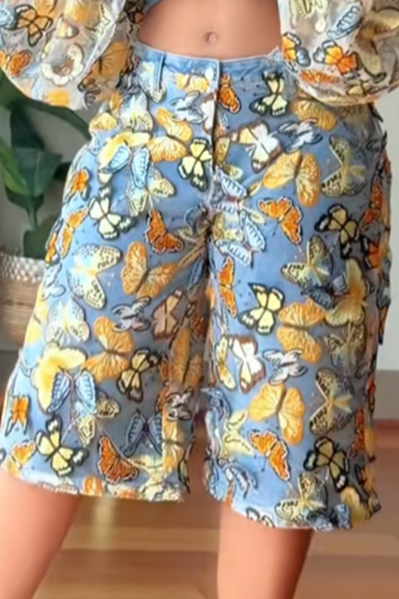 Women's Loose Sexy Butterfly Print Vacation Top Or Loose Fit Cropped Denim Pants With A Butterfly Design