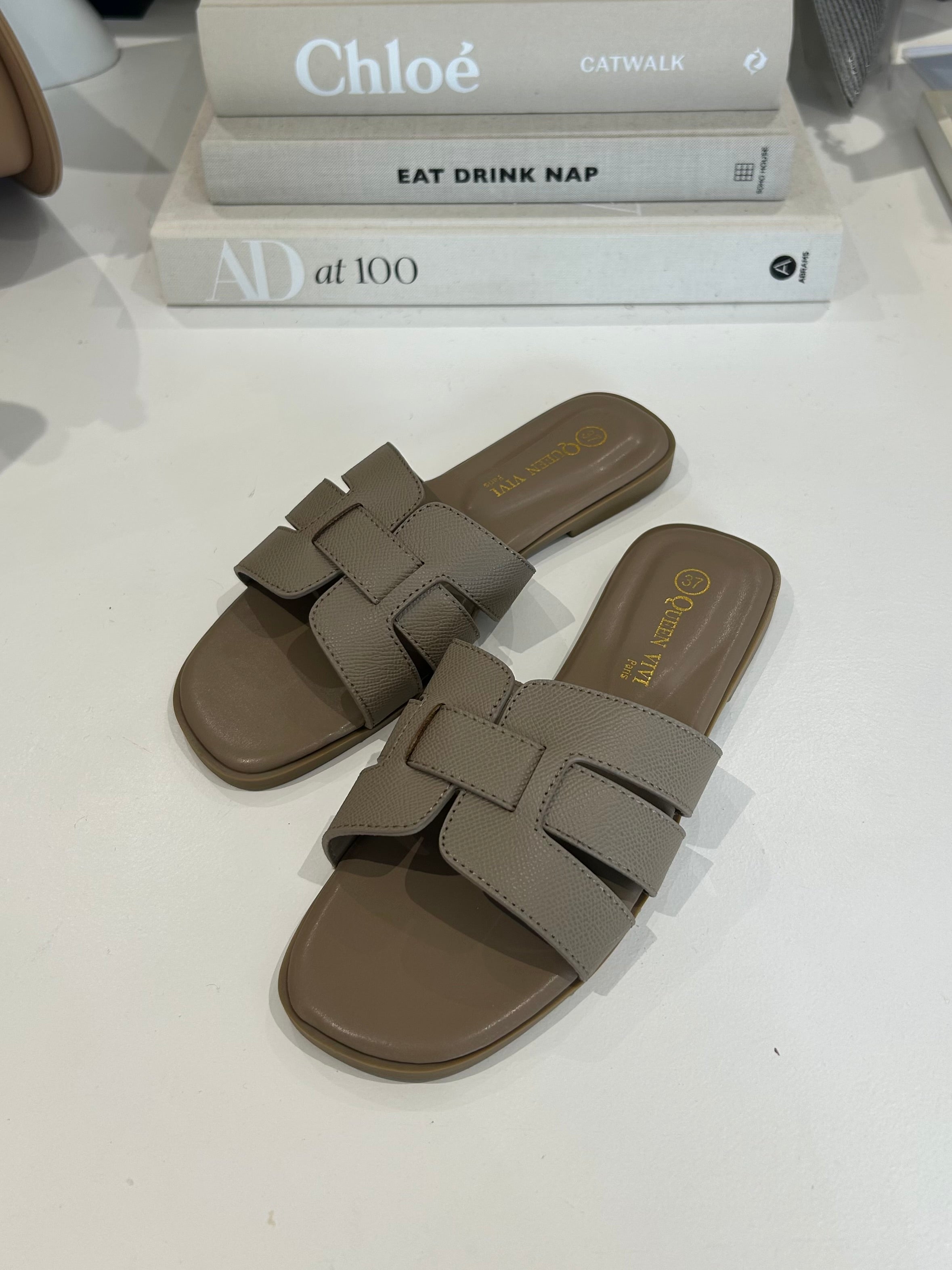Faux Leather Sliders (2 Colours)