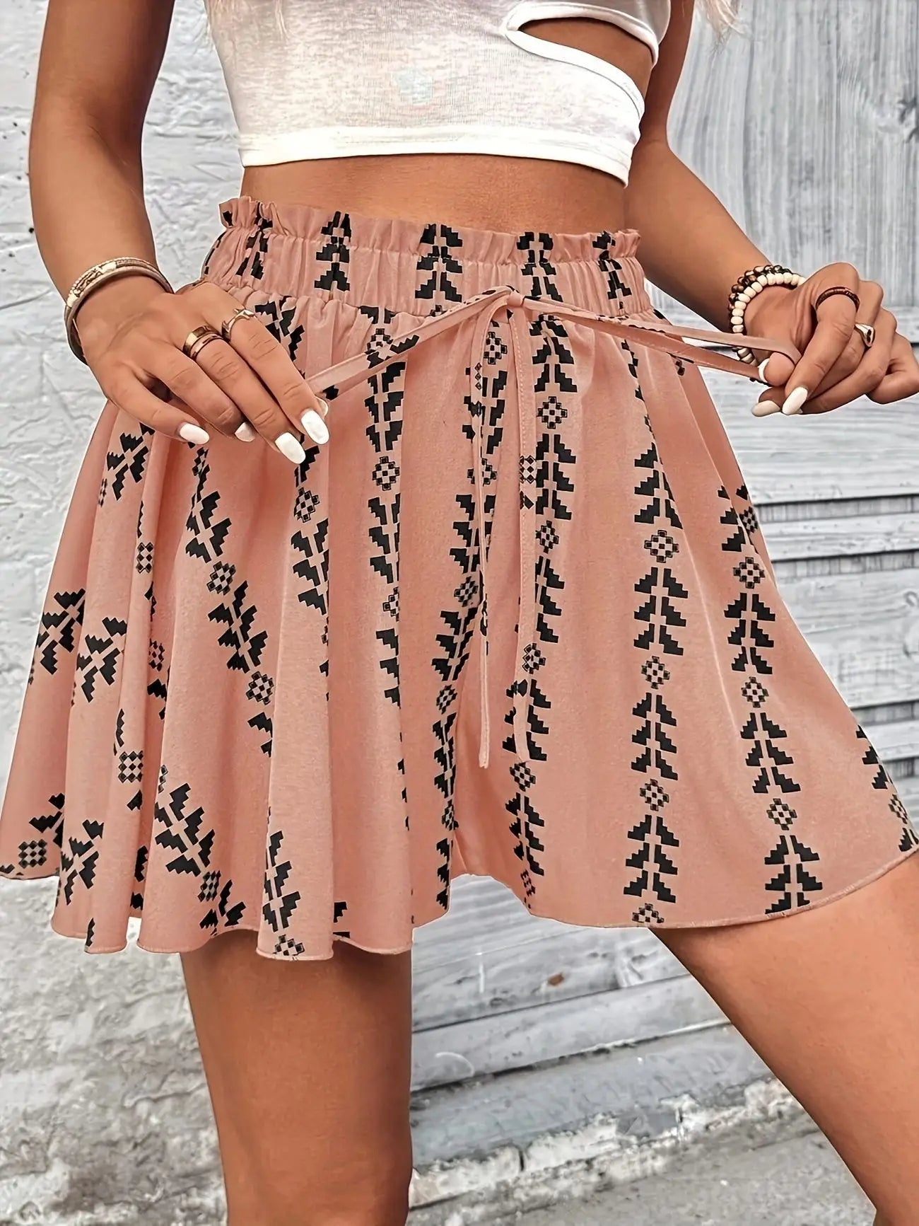Women's All Over Print Knot Front Shorts, Graphic Print Shorts, Casual Fashionable Shorts for Summer, Women's Bottoms for Daily Wear