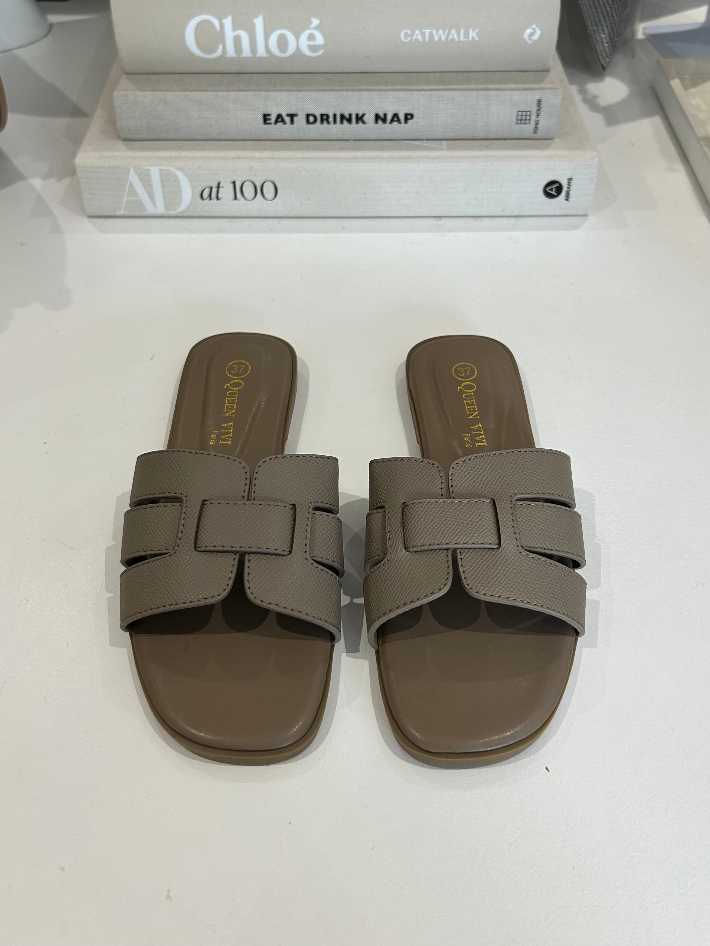 Faux Leather Sliders (2 Colours)