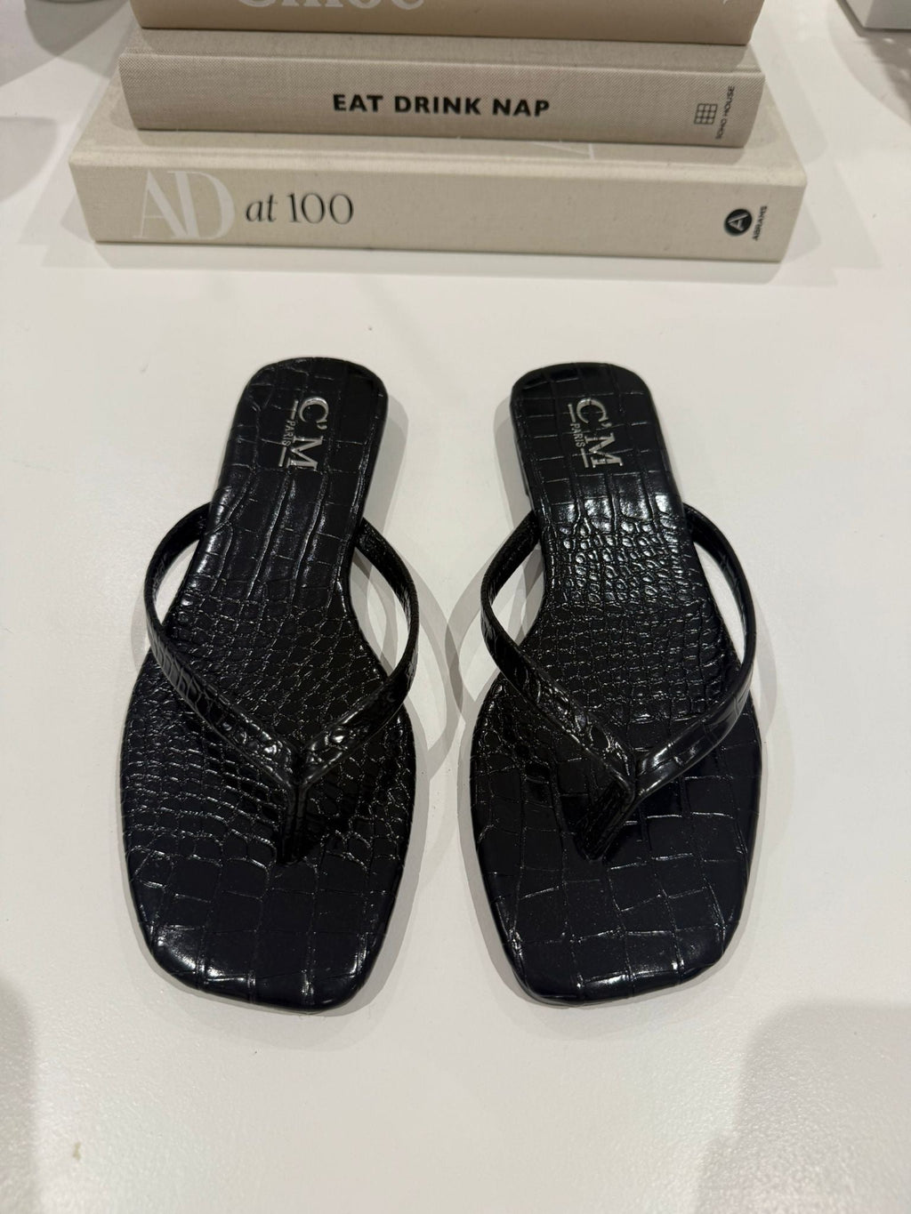 Toe Thong Flat Sandals (2 Colours)