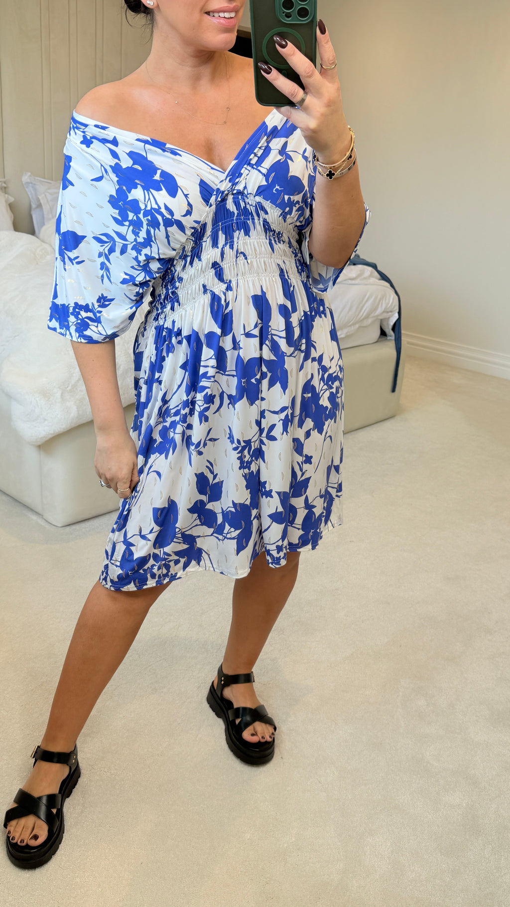 Lillia Abstract Leaf Print Midi Magic Dress