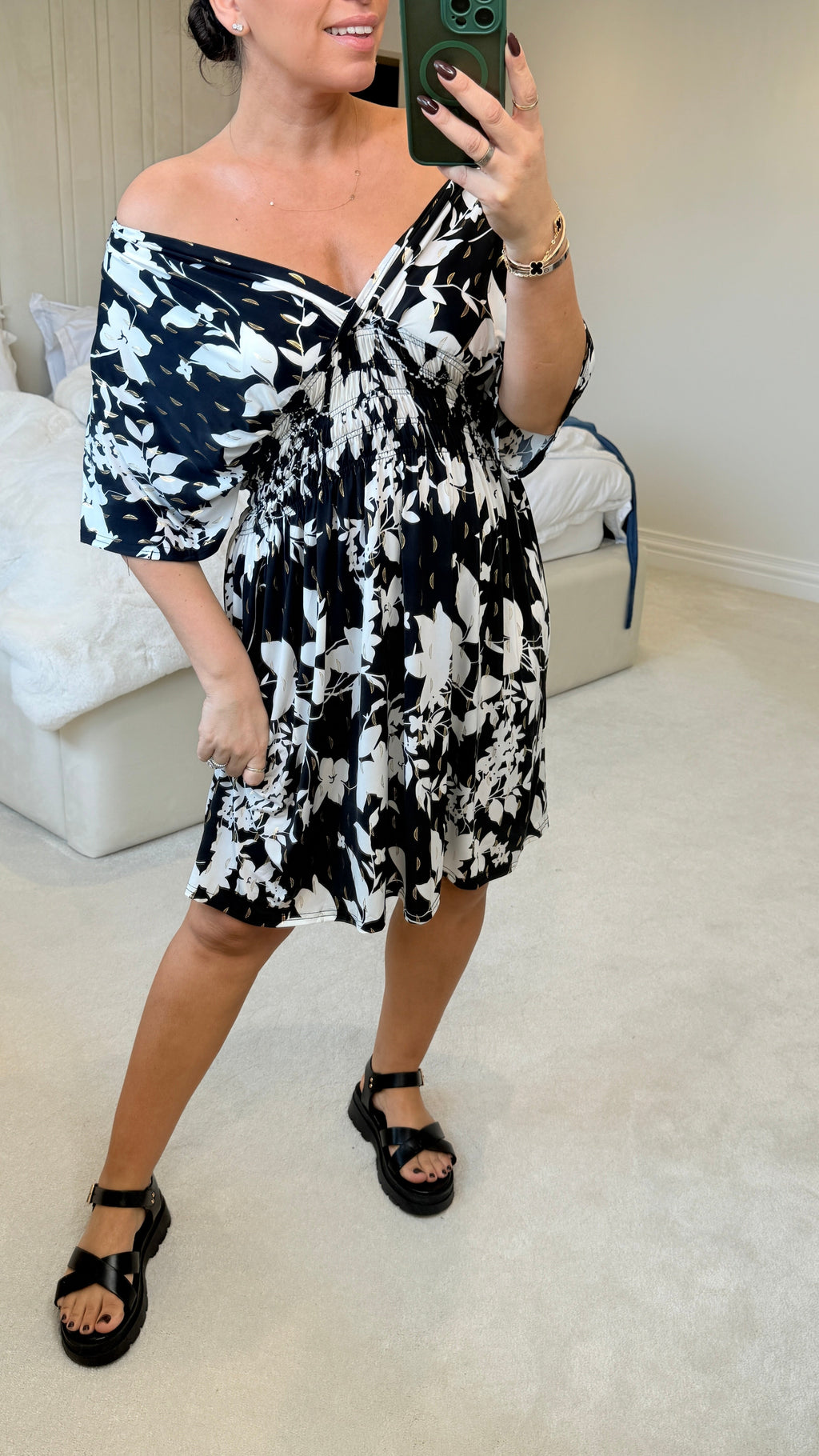 Lillia Abstract Leaf Print Midi Magic Dress