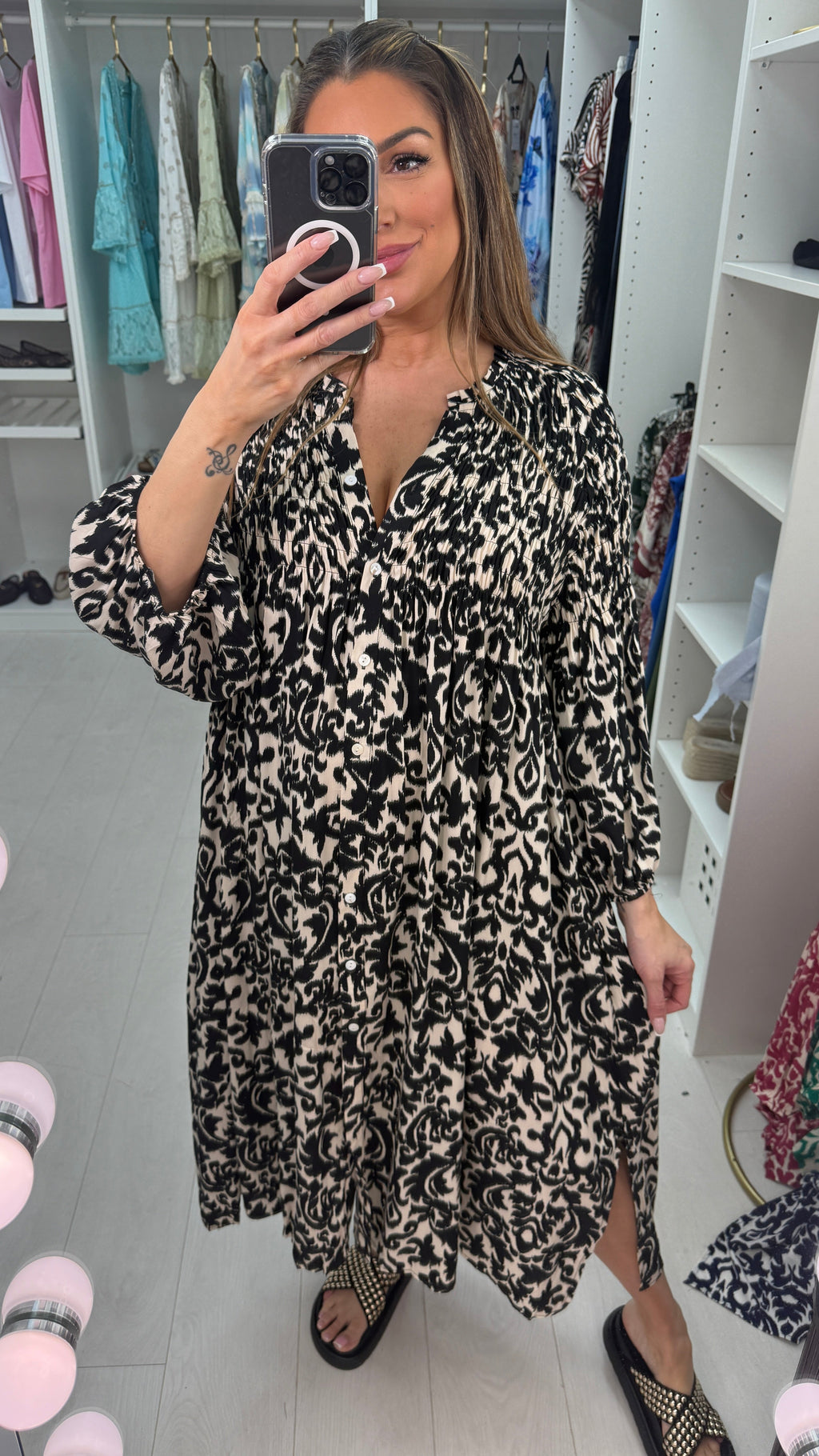 Zaniyah Abstract Print Loose Fit Maxi Dress
