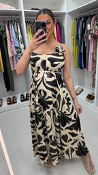Evonna Brooch Detail Loose Fit Maxi Dress