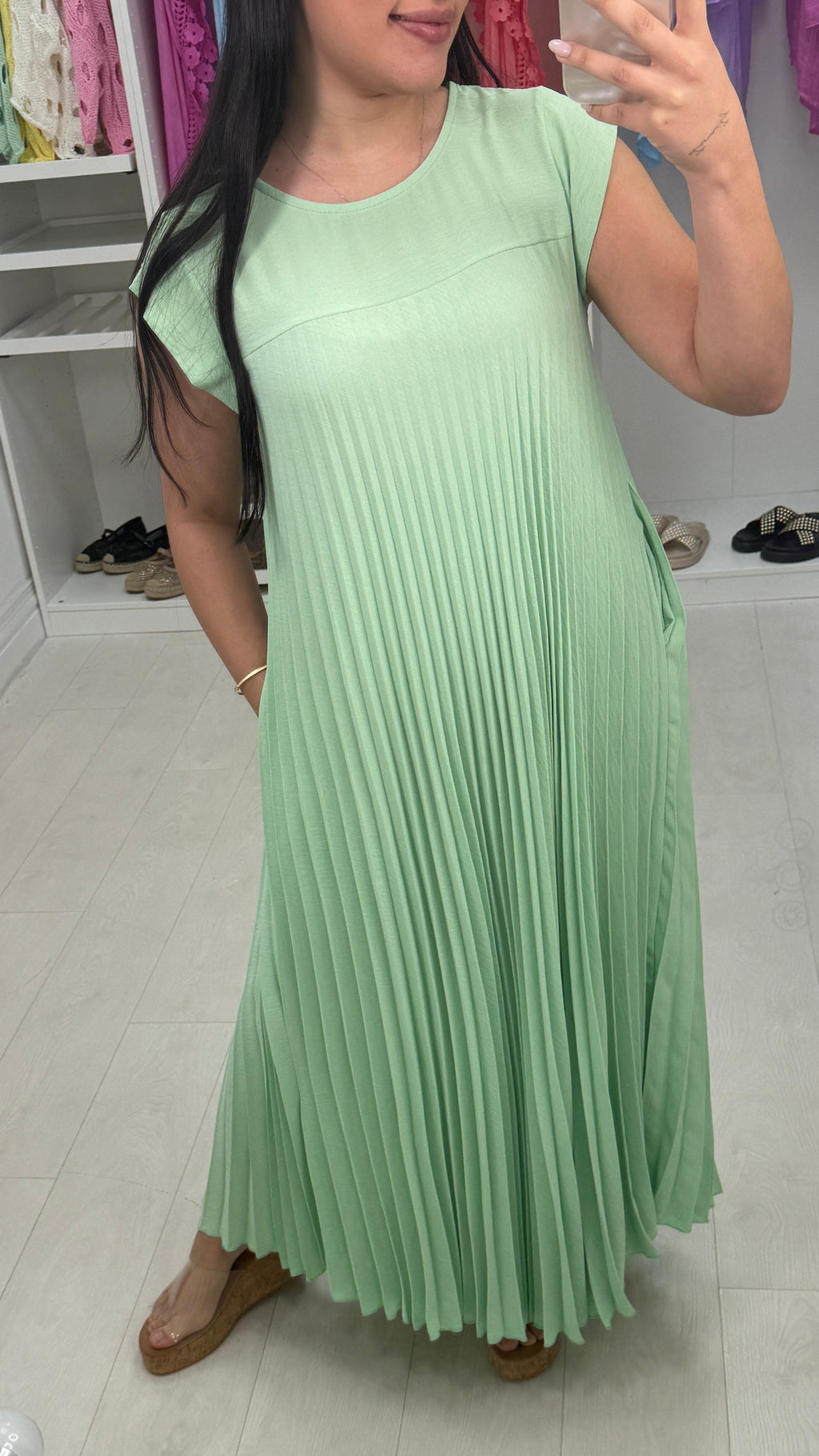 Jodi Plain Pleated Maxi Dress