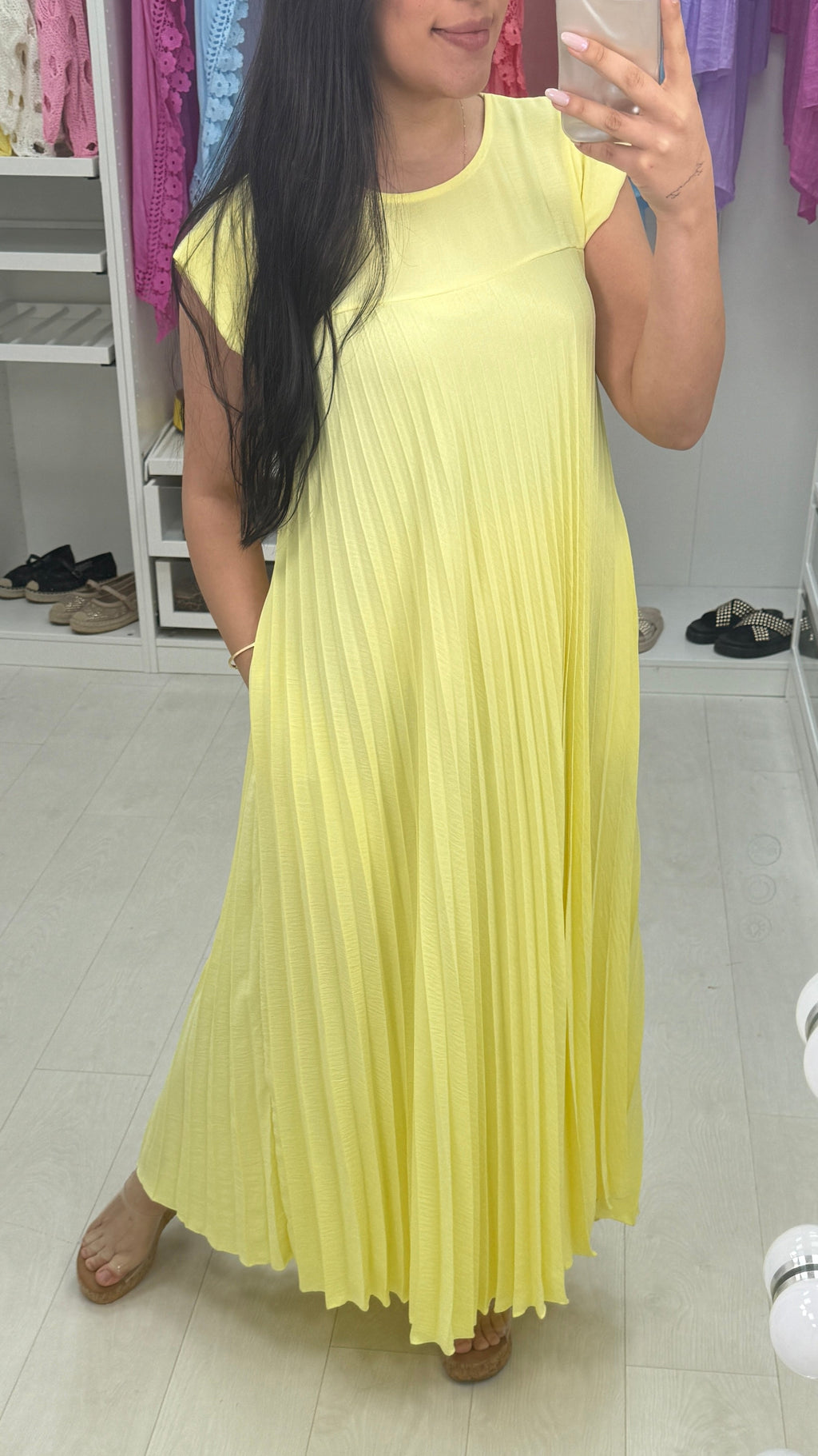 Jodi Plain Pleated Maxi Dress