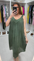Jeanne Acid Wash V Neck Loose Fit Dress