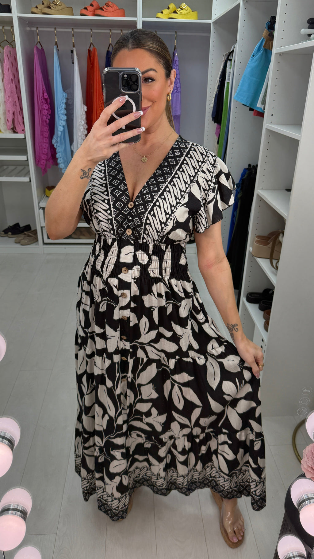 Beatrice Abstract Print Button Detailed Maxi Dress
