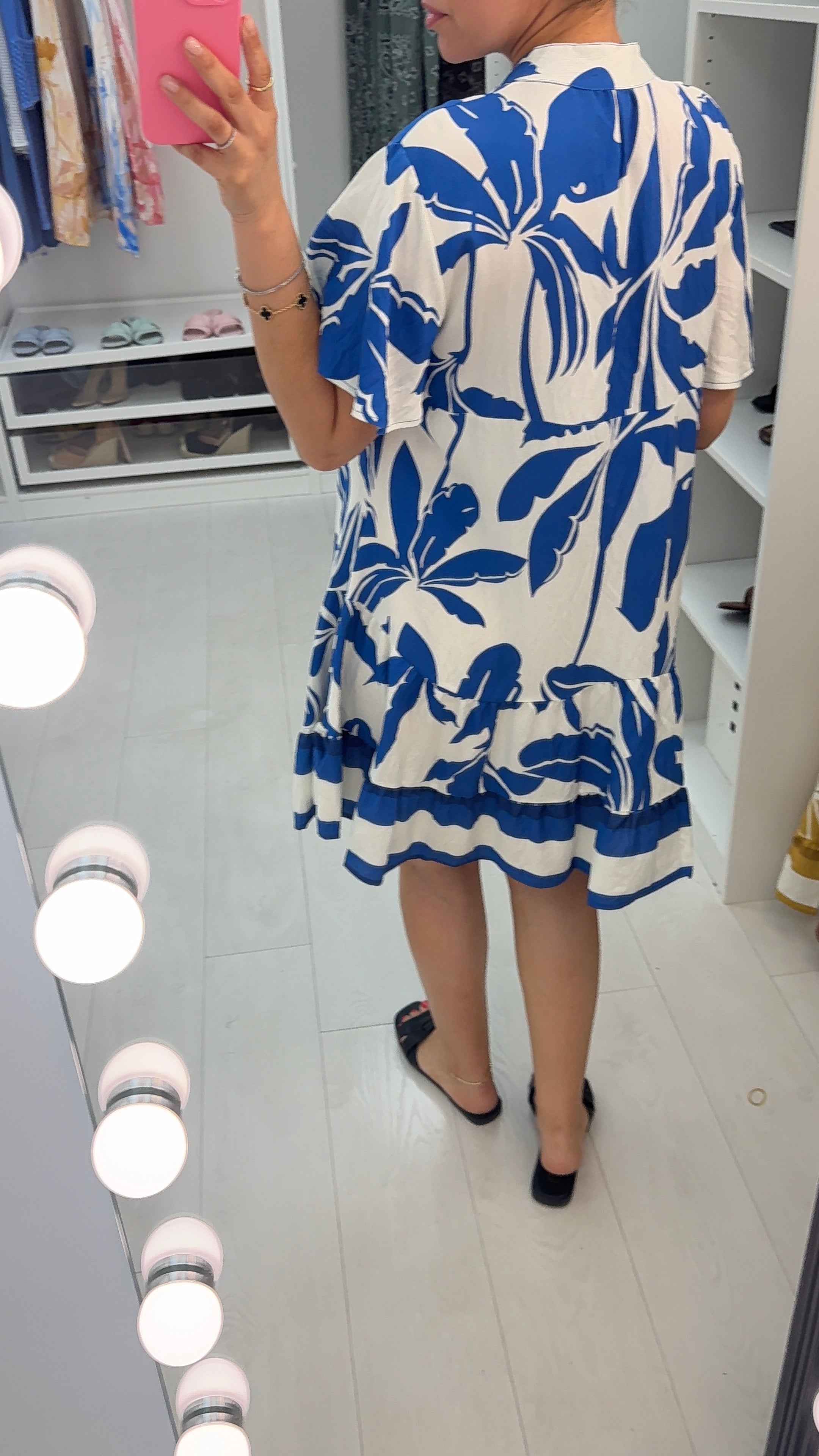 Delanie V Neck Loose Fit Midi Smock Dress