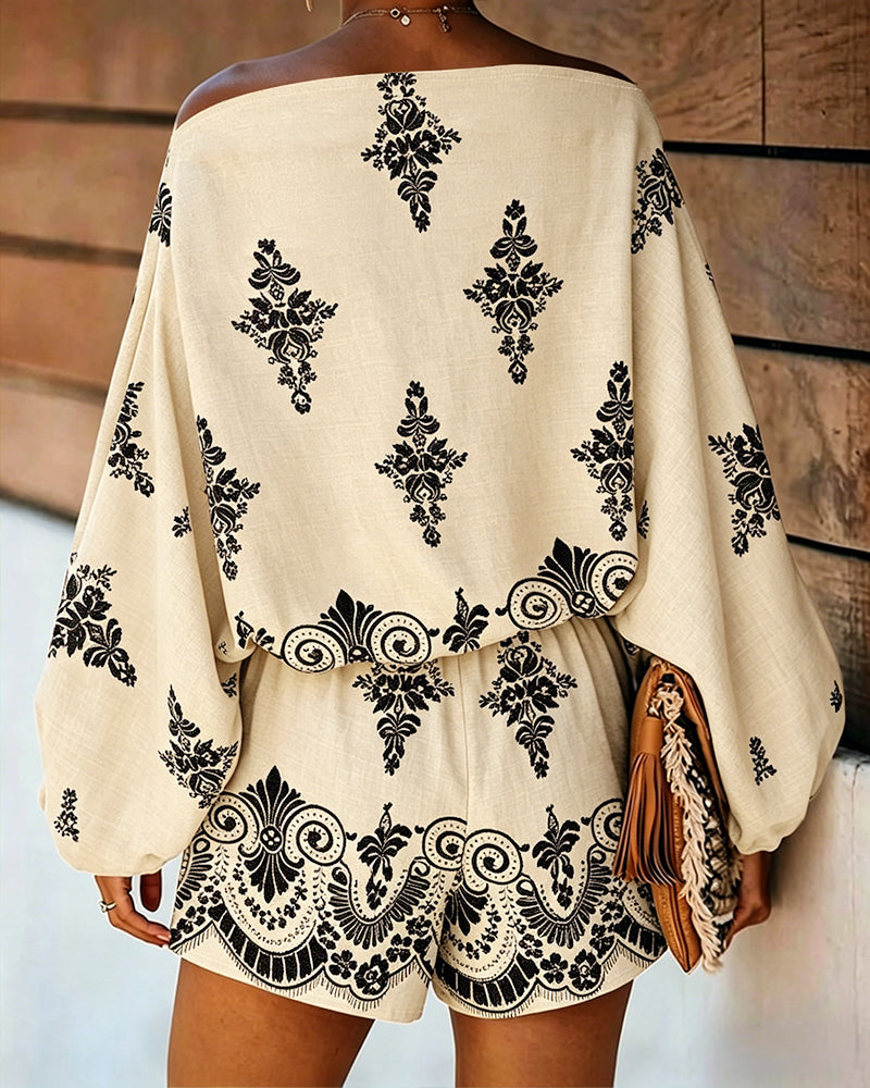 Women's Vintage Print Two-Piece Set Off-Shoulder Batwing Sleeve Top and High-Waisted Shorts Casual Vacation Set