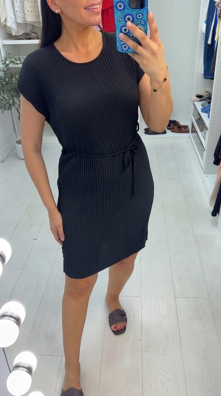 Diora Plain Pleated Belted Midi Dress
