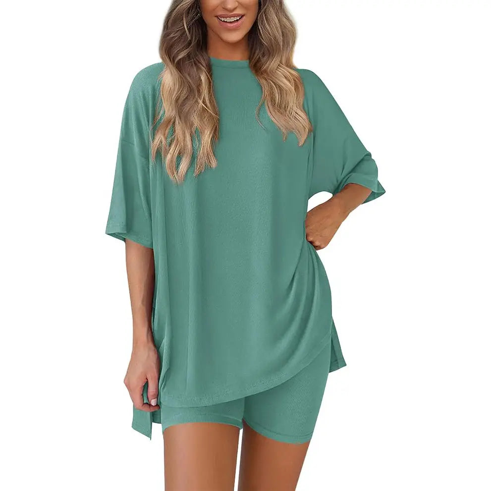 Women Summer  Casual Oversized  Split Hem Shirts & Side Pocket Biker Shorts