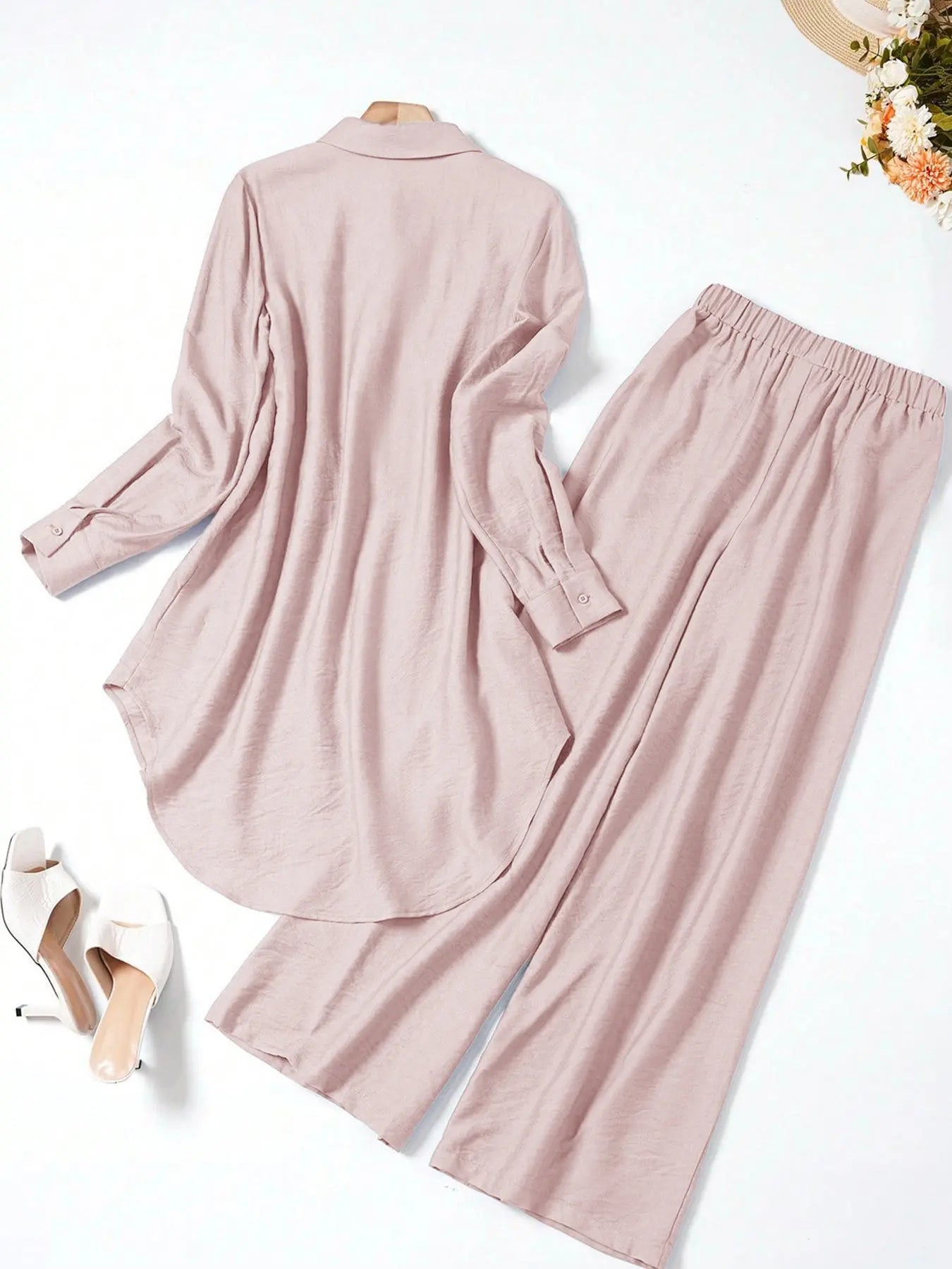 Women's Casual Two-Piece Set, Hollow-Out Top and Loose-Fit Pants