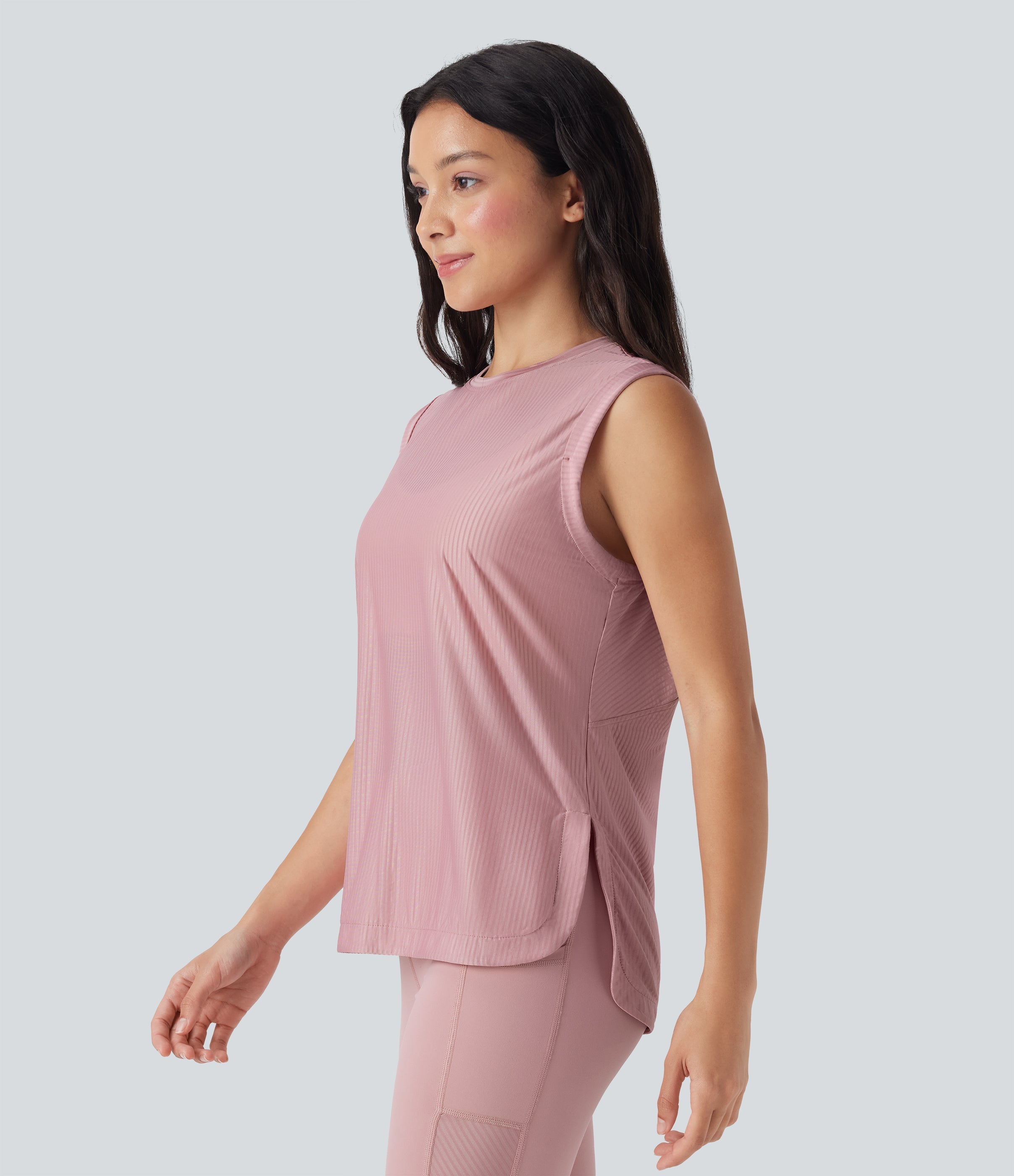 Round Neck Curved Hem Quick Dry Yoga Tank Top