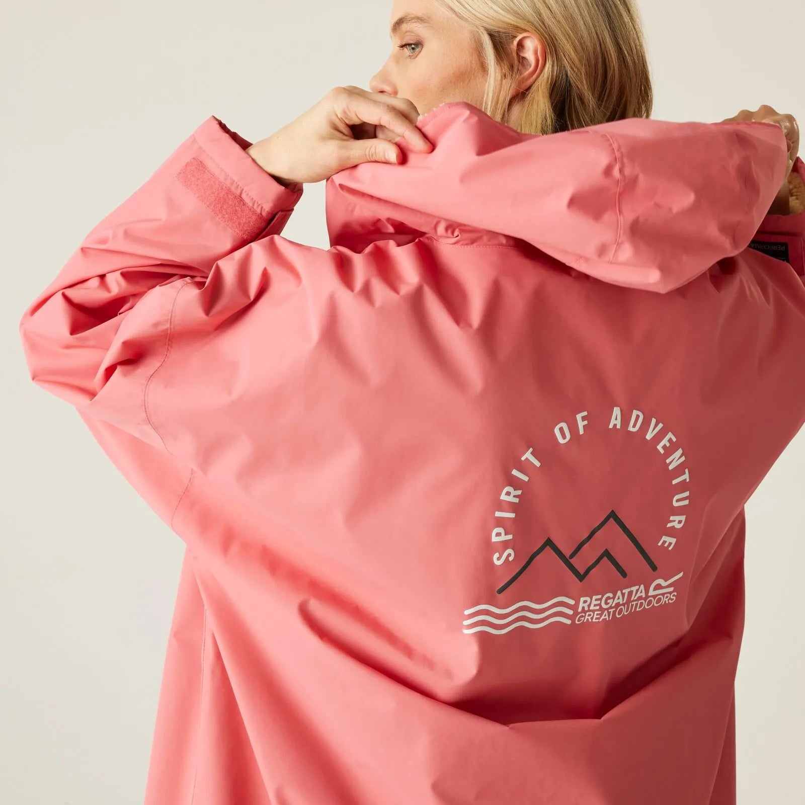Rega 🔥2026 Winter Hot Sale🔥 2026 New Outdoor Active Adults Waterproof Changing Robe