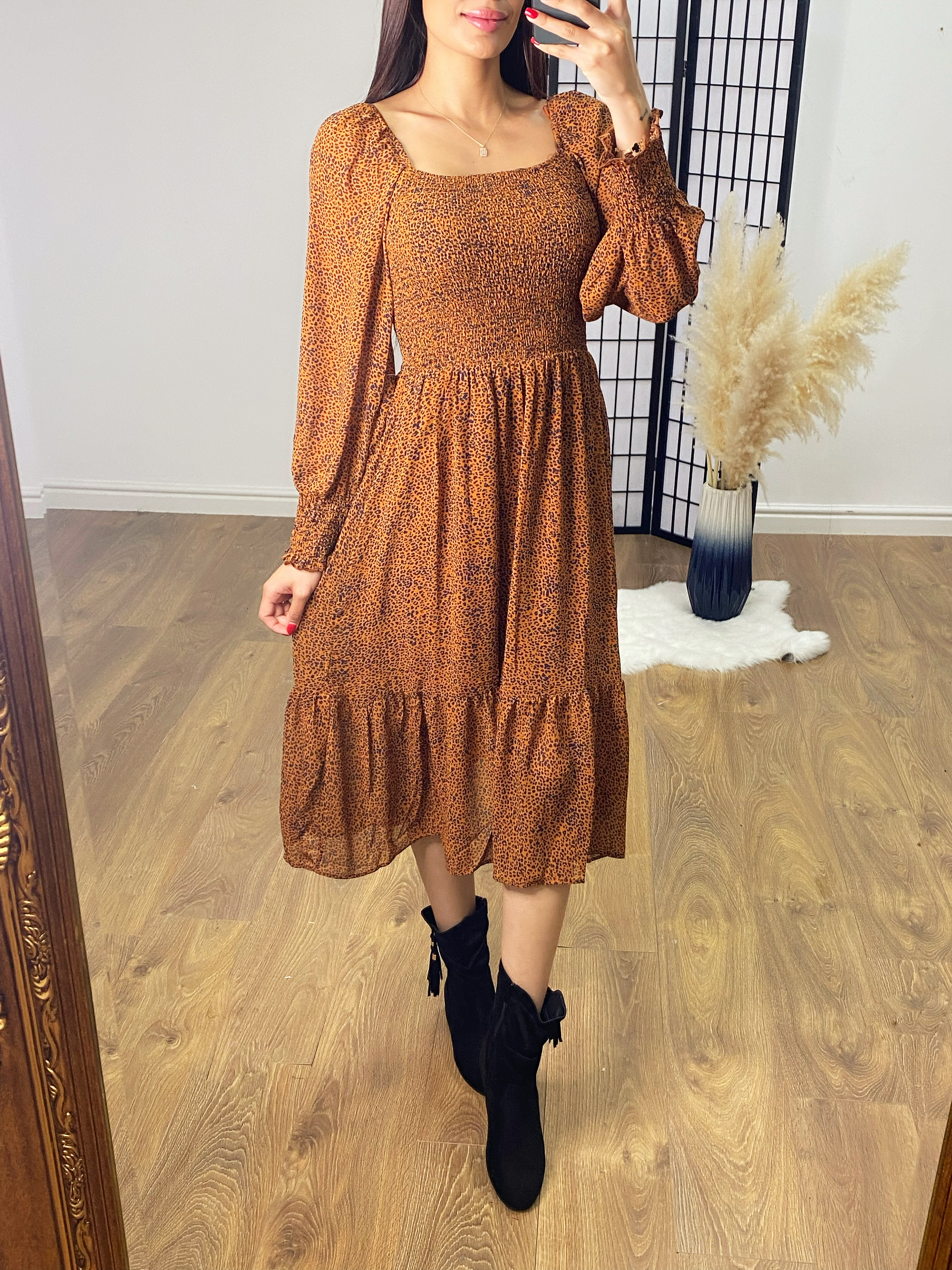 Muswell Elasticated Bust Leopard Print Smock Dress