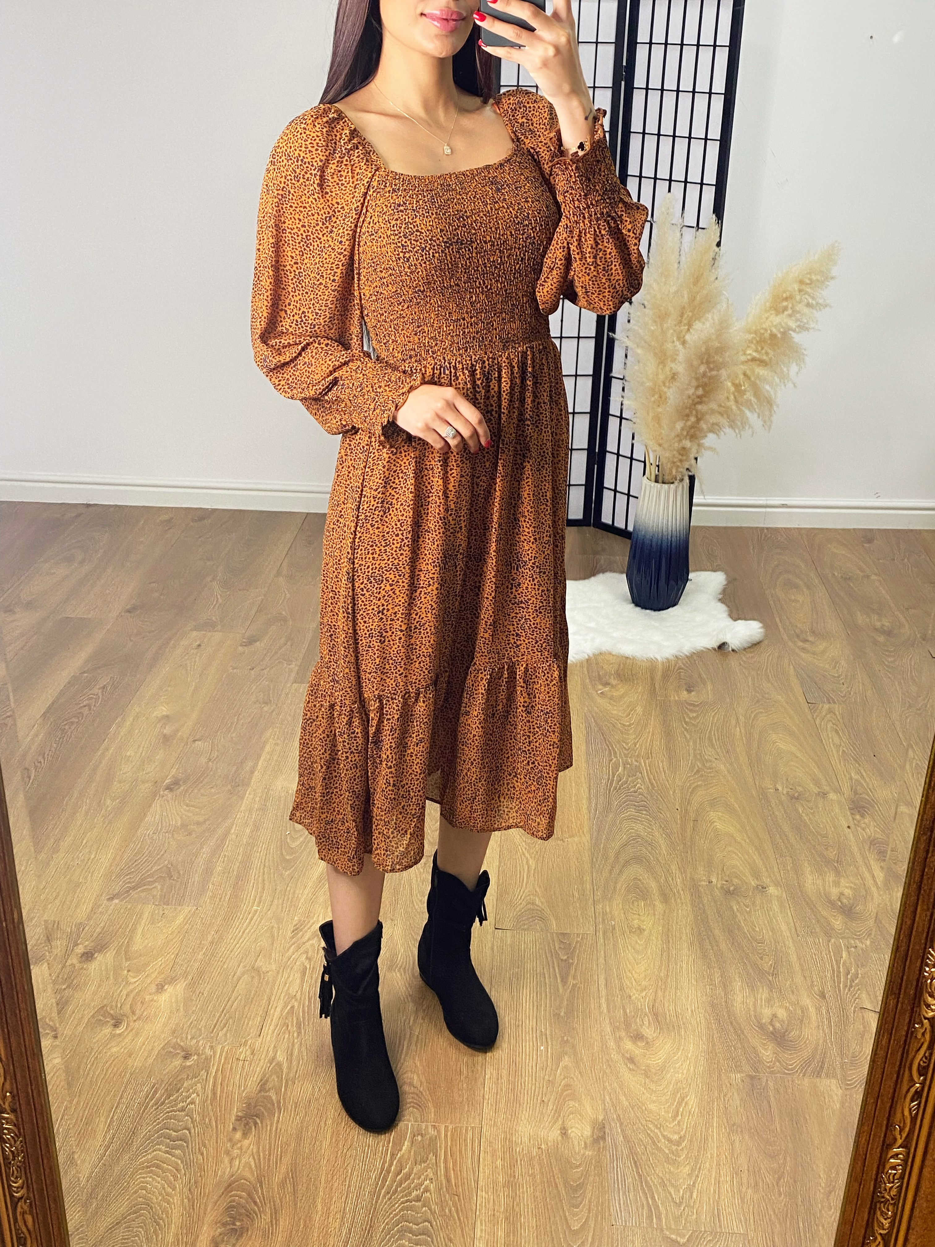 Muswell Elasticated Bust Leopard Print Smock Dress
