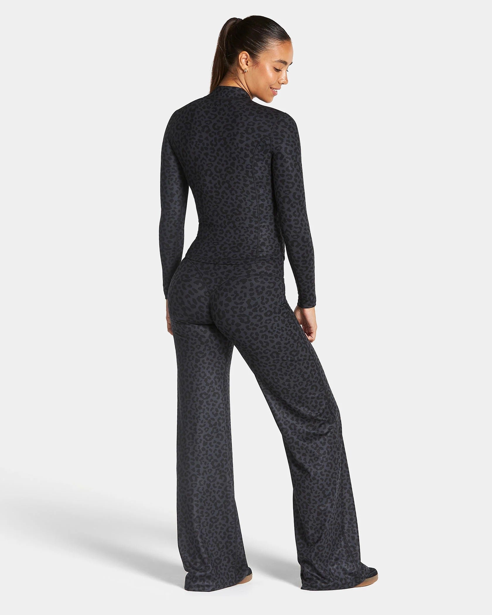 Allrounder Shaping Two-Piece Set, High-Waist Wide-Leg Pants & Zipper Jacket, Breathable Sporty, Long Sleeve, All Seasons, Yoga & Gym Wear