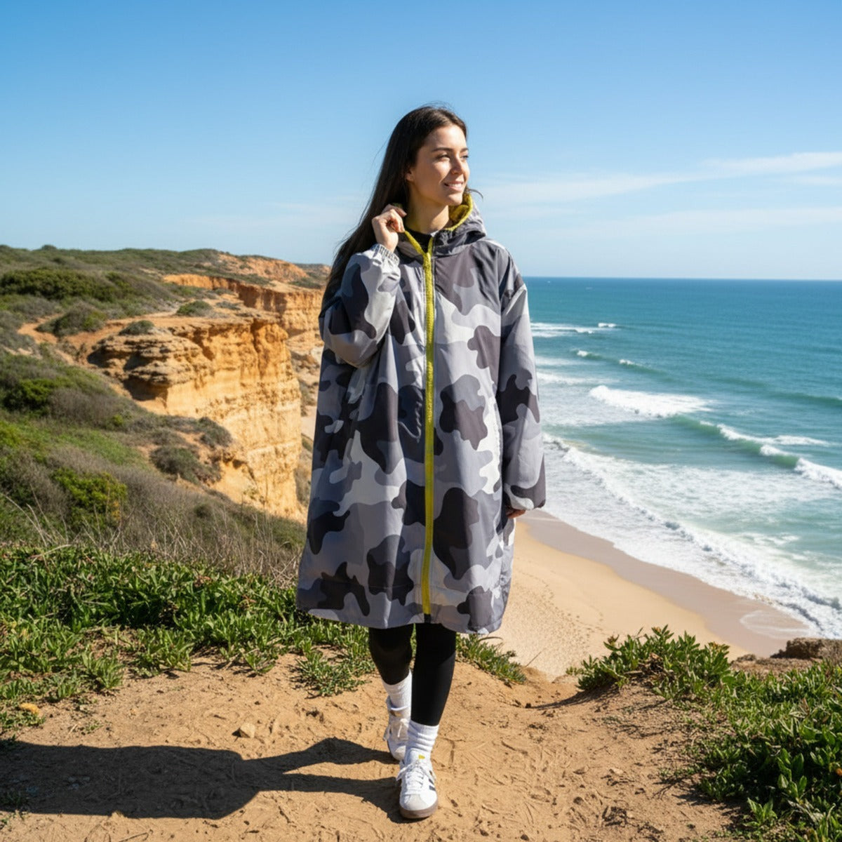 2026 NewDrying Robe Water Resistant Wind Resistant Changing Soft Sherpa Fleece Lined Oversized Hooded Long Sleeve Coat Jacket