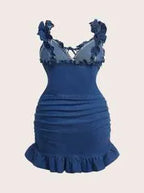 Plus Size Ruched Hem Leaf Edge Tie Front Denim Dress for Women, Fashion Casual Sleeveless Short Skirt, Trendy and Comfortable